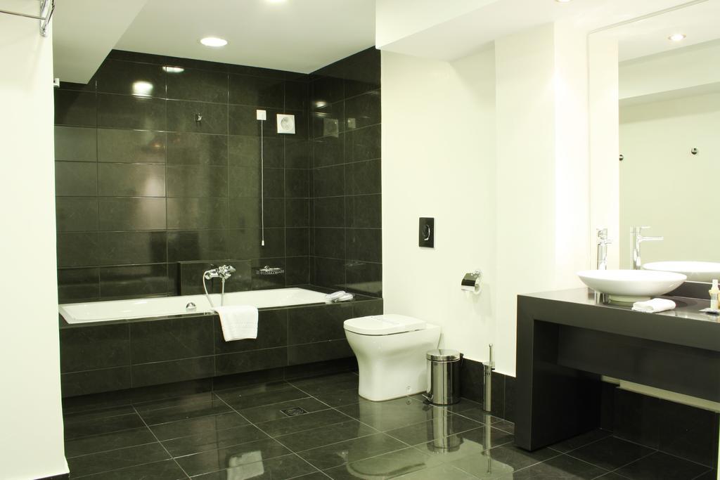 Business Suite Semi-Basement